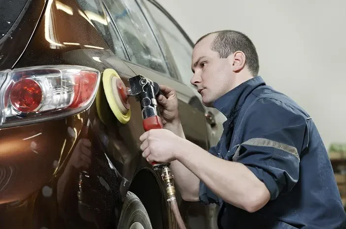 Polimento ou cristalização: saiba de qual procedimento o seu carro precisa